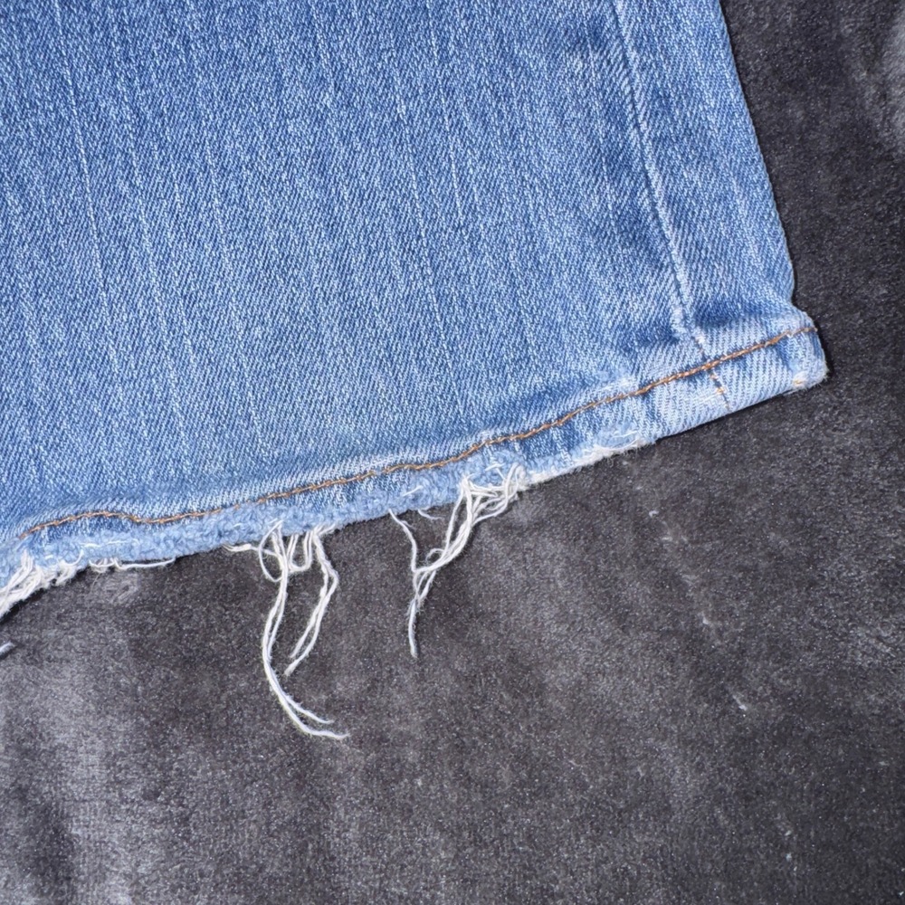 Lucky Brand Lil Maggie Jeans 4/27 Blue Flare Low Rise Button Fly Z0C5010 - Picture 10 of 14